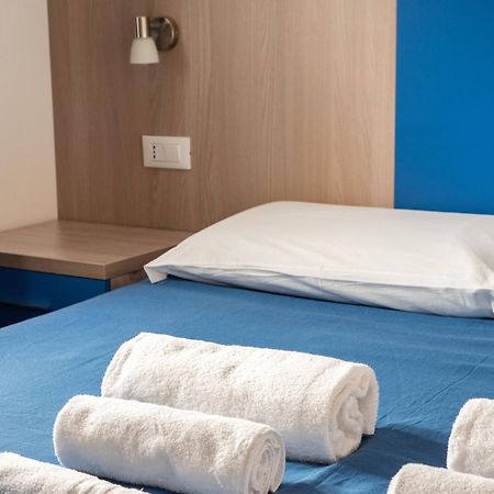 Bed & Blu Hotel Ла Калета Екстериор снимка