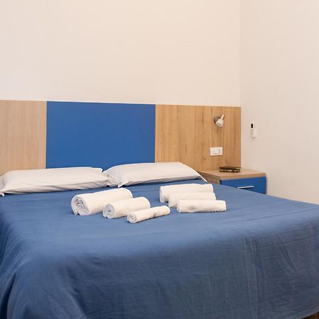 Bed & Blu Hotel Ла Калета Екстериор снимка