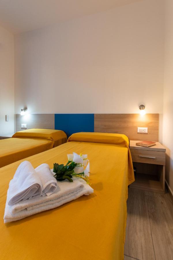 Bed & Blu Hotel Ла Калета Екстериор снимка