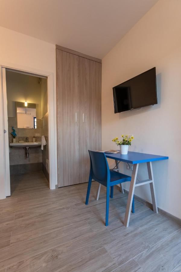 Bed & Blu Hotel Ла Калета Екстериор снимка