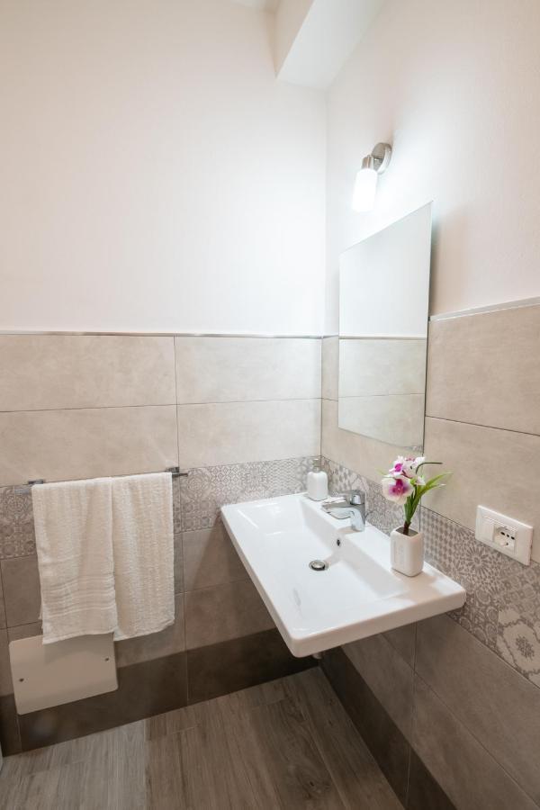 Bed & Blu Hotel Ла Калета Екстериор снимка