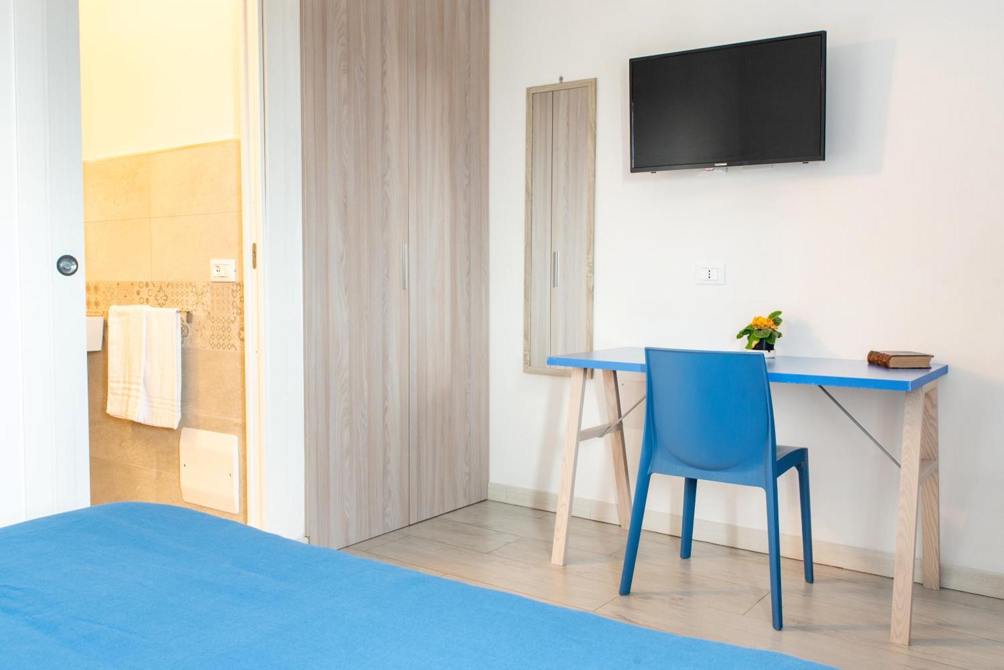 Bed & Blu Hotel Ла Калета Екстериор снимка