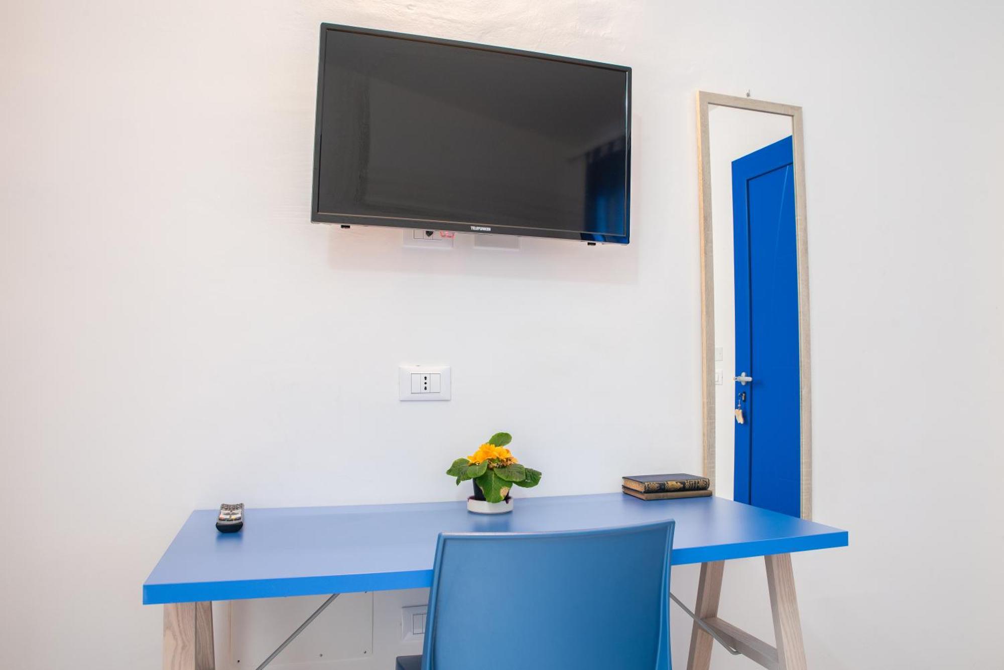 Bed & Blu Hotel Ла Калета Екстериор снимка